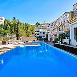 Windsor Park Sea View דירה *